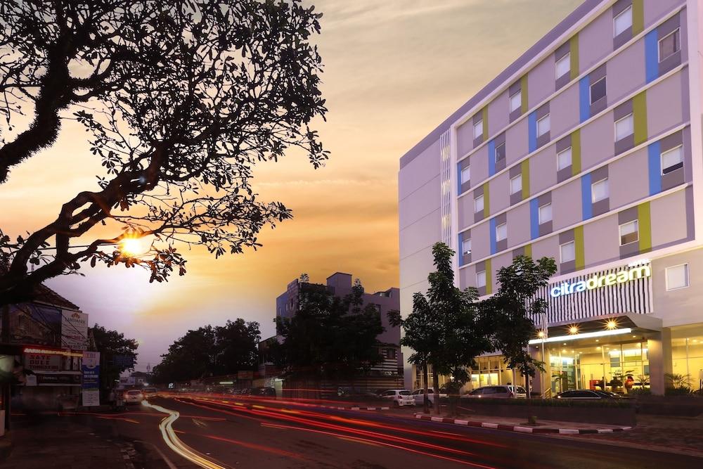 Hotel Citradream Bandung Buitenkant foto